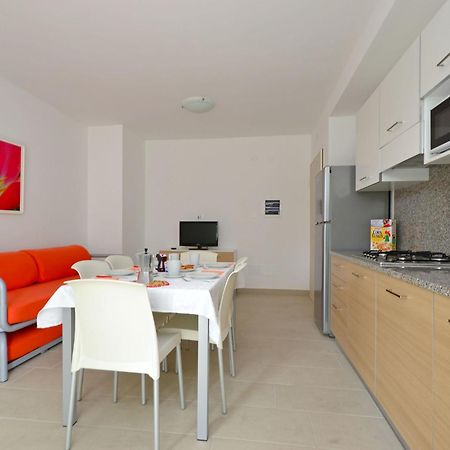 Apartment Fiore-1 By Interhome Lignano Sabbiadoro Exterior photo